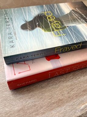 Books Sara Shepard ‘Last Seen’ and Kara Terzis ‘Frayed’